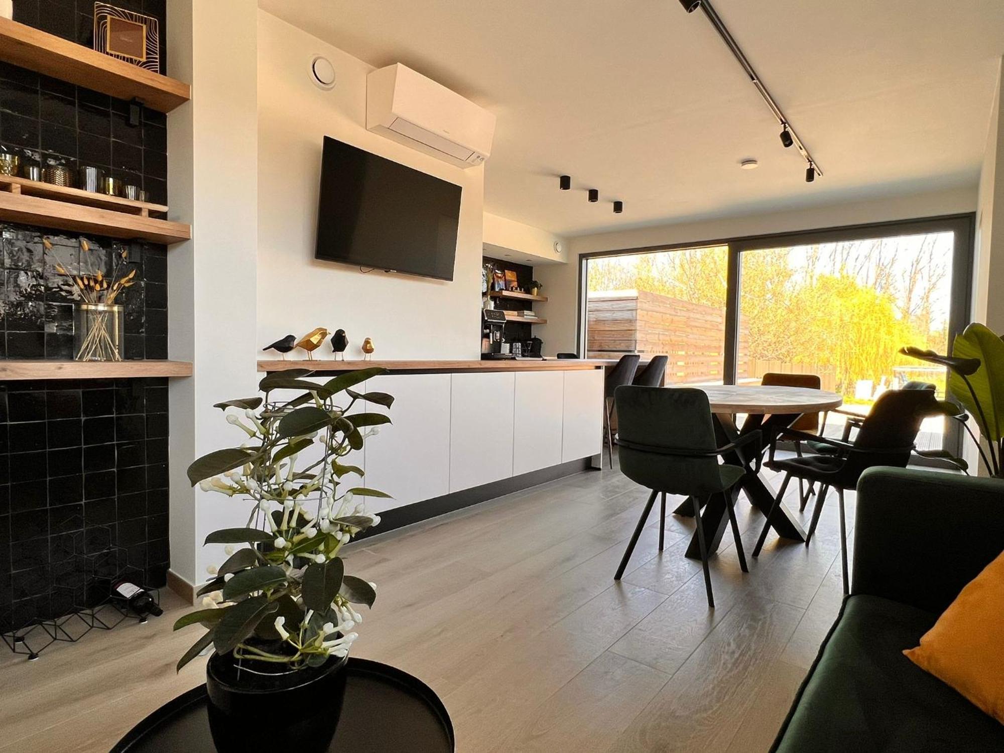 Inova Guesthouse Hasselt Exterior photo
